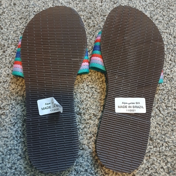 Havaianas You Malta Mix Multicolored Stripe Slide Sandals Wmn's 6W - Picture 8 of 8